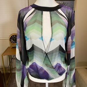 Bebe Blouse – Size M – Chic & Flattering